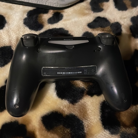 Ps4 - Picture 2 of 2